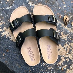 Mad Love Keava Footbed Black Buckle Target Sandals Size 9